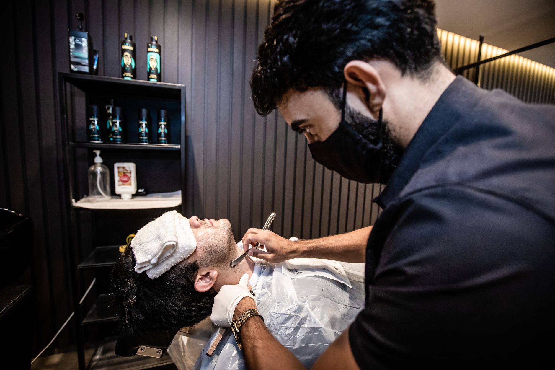 Imagem de apoio para a seção Instagram para barbearia: onde ele ajuda muito e onde começa a limitar